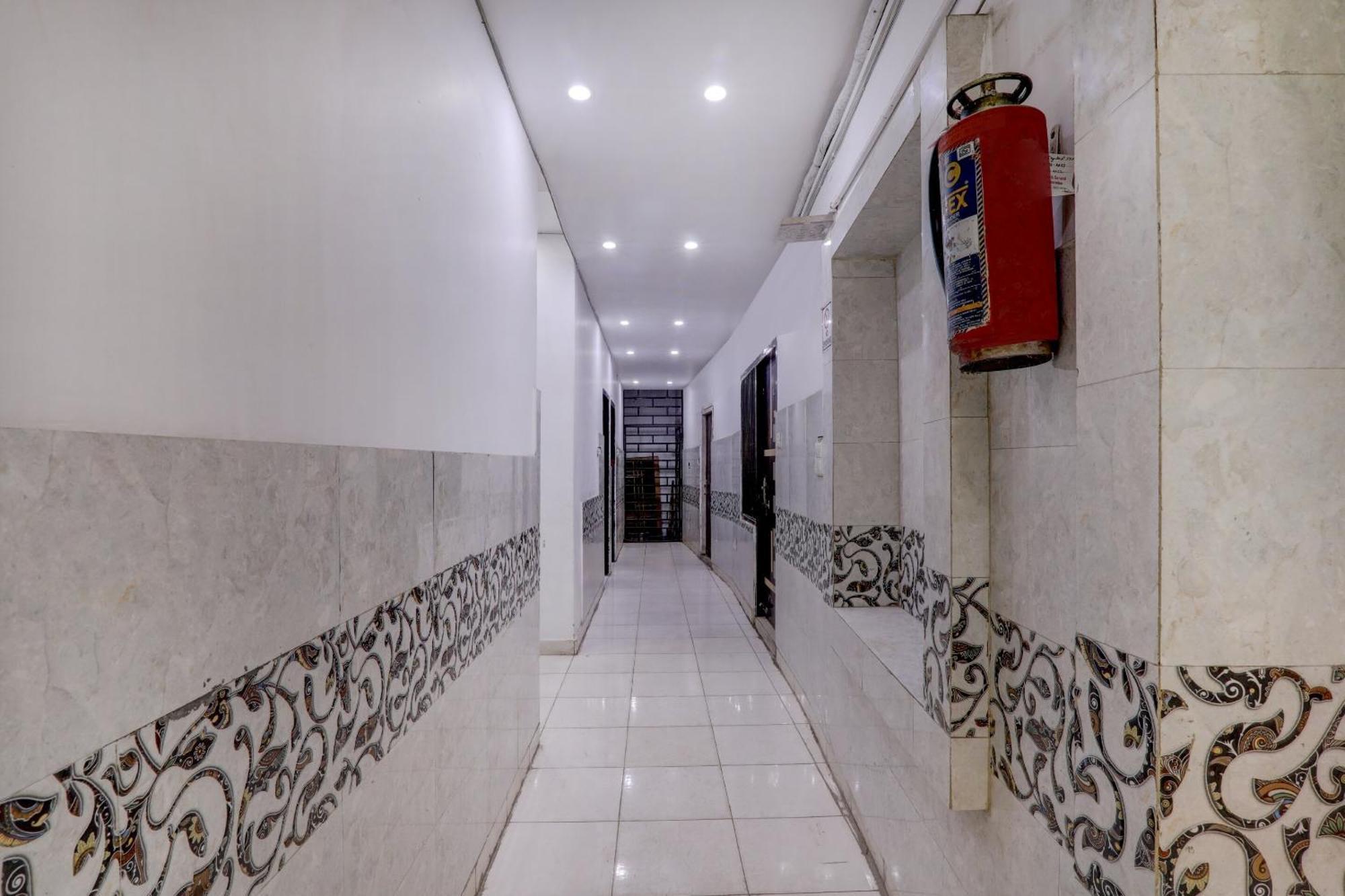 Hotel O Moon Palace Near Sahara Ganj Mall Lucknow Exterior foto